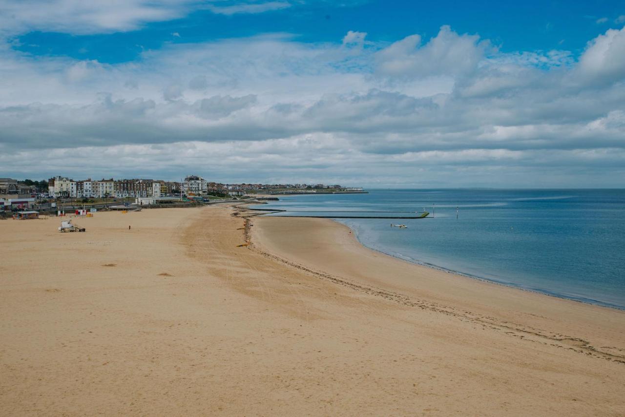 Waverley House * Margate