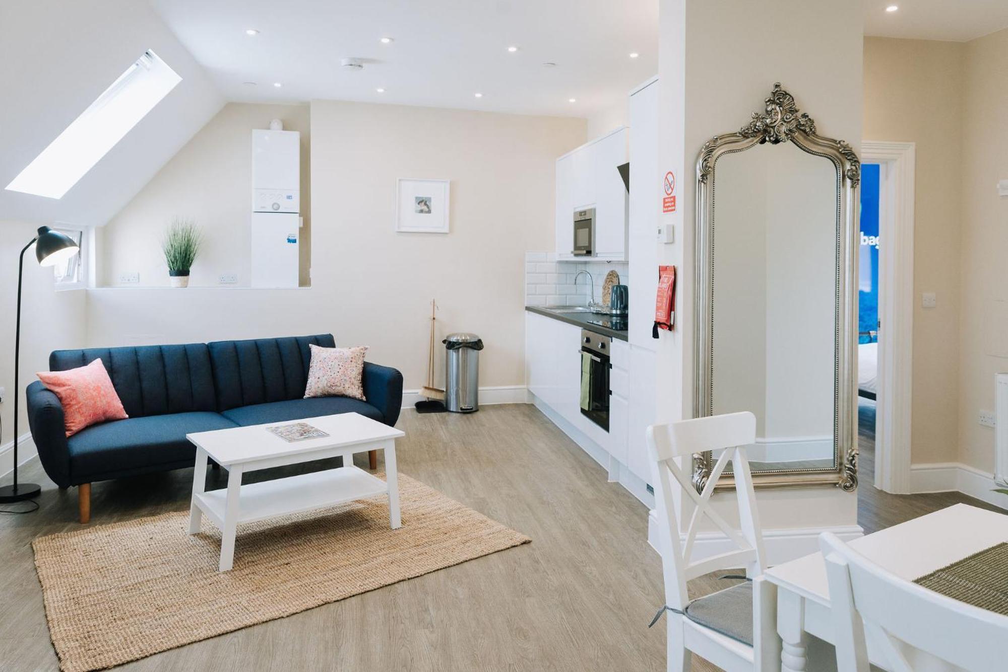 Waverley House Apartment *