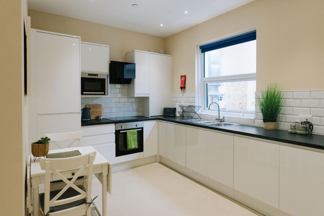 Waverley House Apartment
